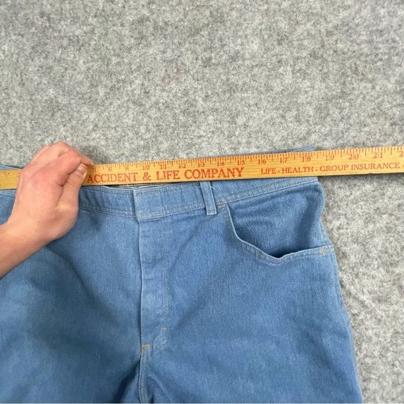 Wrangler Authentic Denim Mens 38x30 Blue Light Wash Straight Leg‎ Jeans - Picture 4 of 11